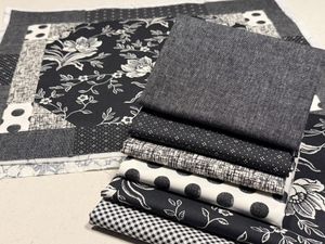 Frokostbrikker - stoffpakke 2,4m stoff i koks og svart - rutet lukkekant