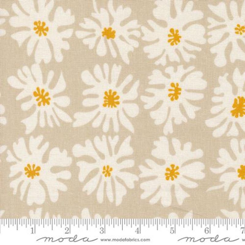 Urban Whisper Mochi Linen - Hvite blomster på beige bunn
